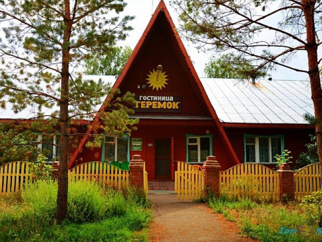 Гостиница Теремок на озере Яровое